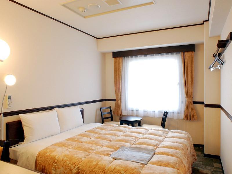 Toyoko Inn Hokkaido Asahikawa Ekimae Ichijo Dori Buitenkant foto
